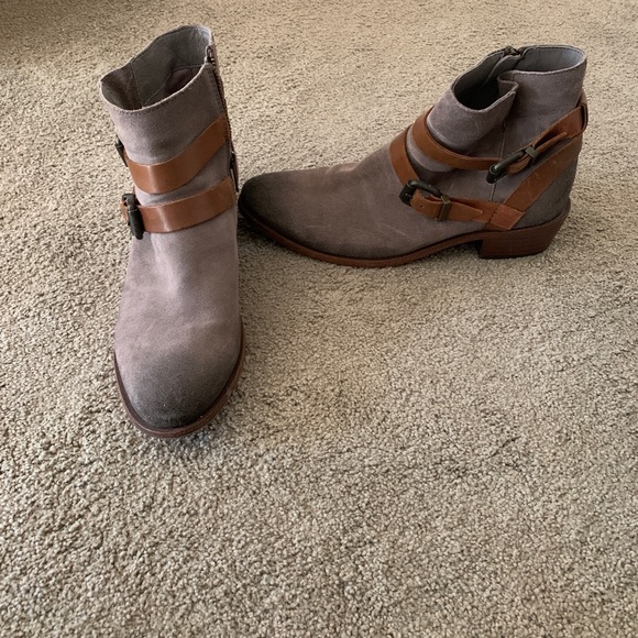 Booties - Picture 3 of 4